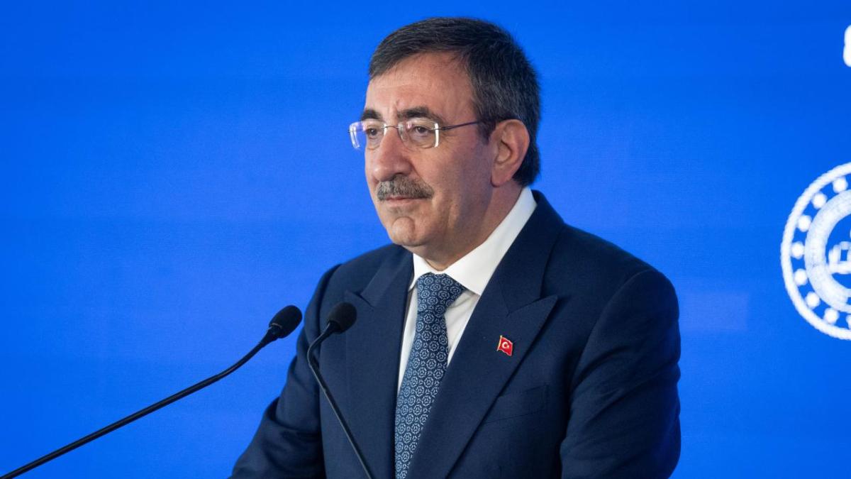 MEMUR VE EMEKLİ MAAŞLARI İÇİN ZAM HESABI YAPILDI